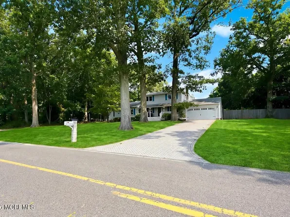 49 Maxim Road, Howell, NJ 07731