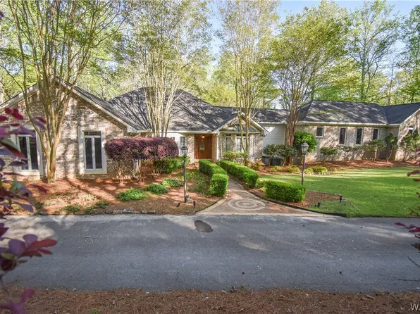 3621 Oak Glen Dr, Tuscaloosa, AL 35406