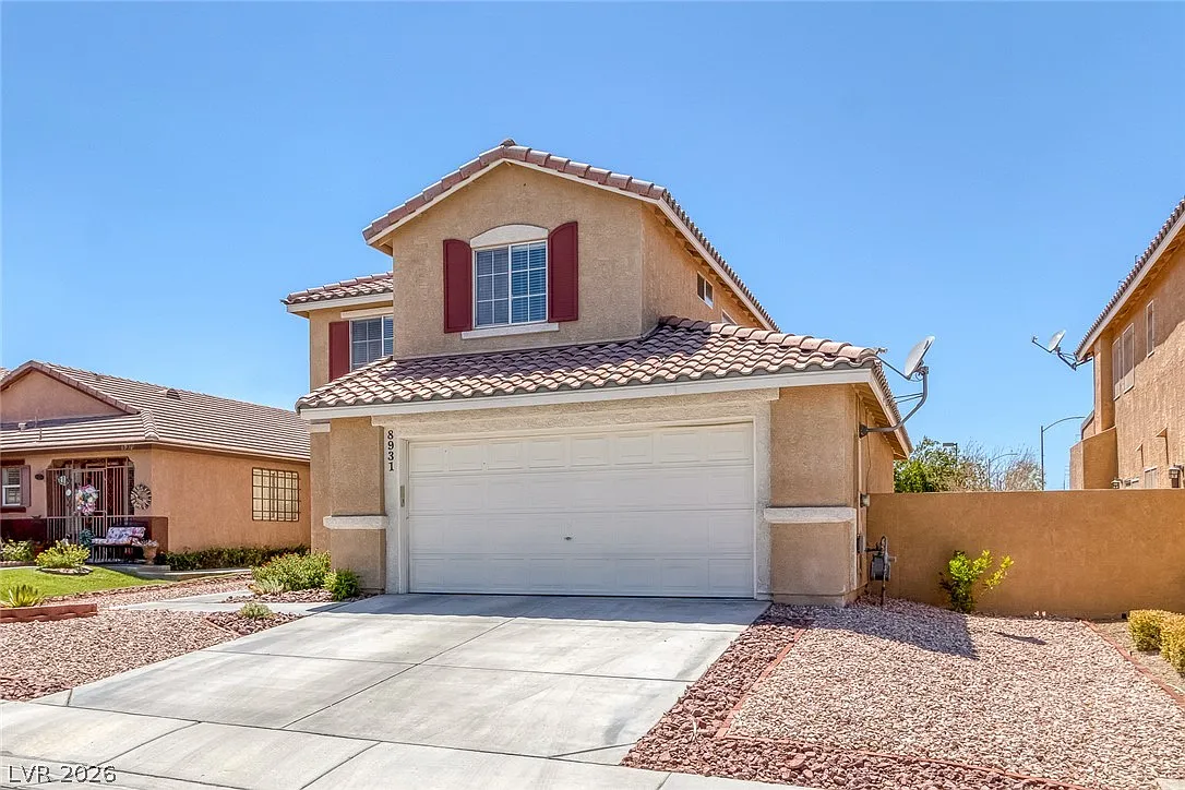 3 bed, 2.5 bath, 1870 sqft, $2,216 — Photo 3