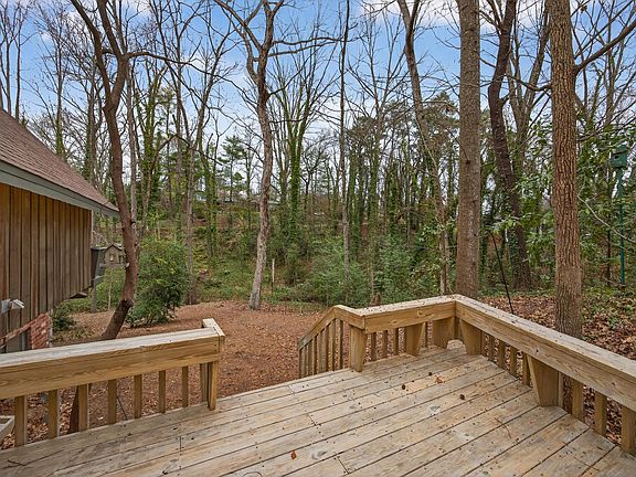 3rd image of 1301 Swann Dr