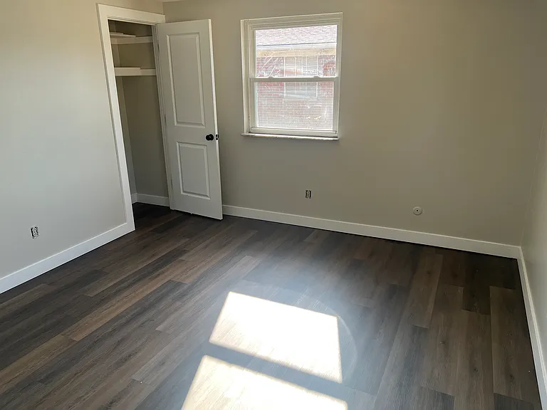 4505 Powell Rd — Photo 7