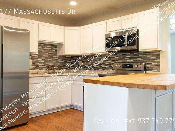 3rd image of 1177 Massachusetts Dr