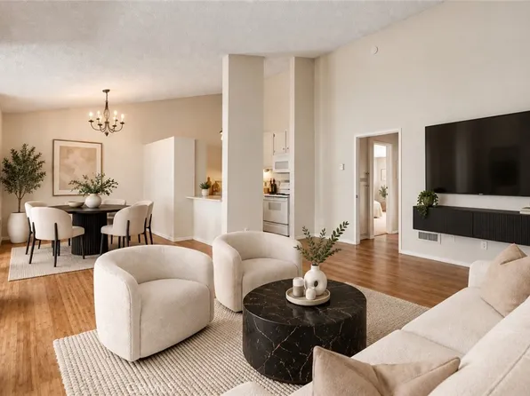 902 Camino Real Unit 204, Redondo Beach, CA 90277