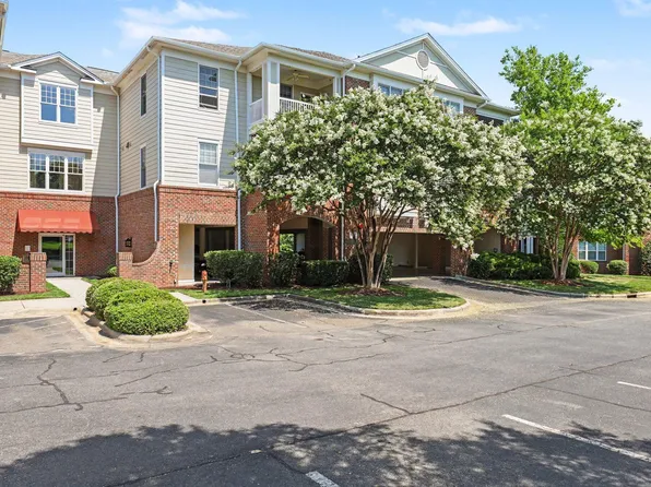 511 Waterford Lake Dr, Cary, NC 27519