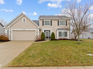 7591 Meadow Ridge Dr, Fishers, IN 46038