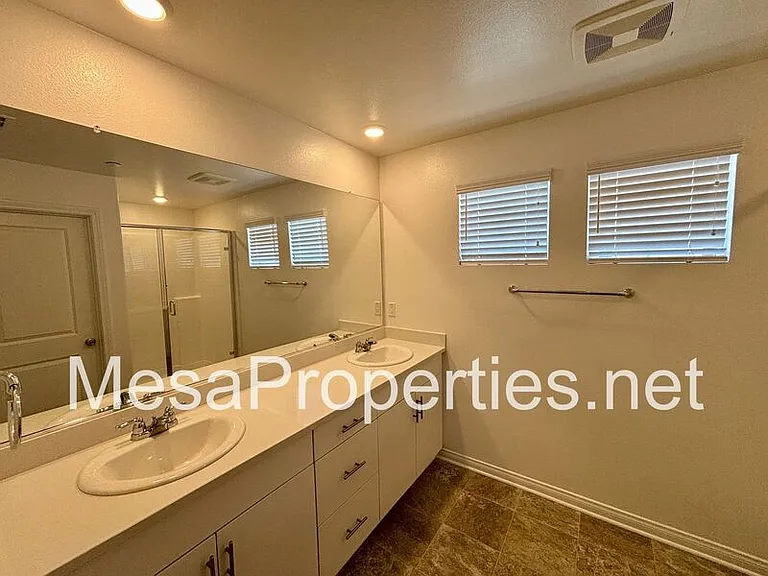 1221 Yeager Ave — Photo 14