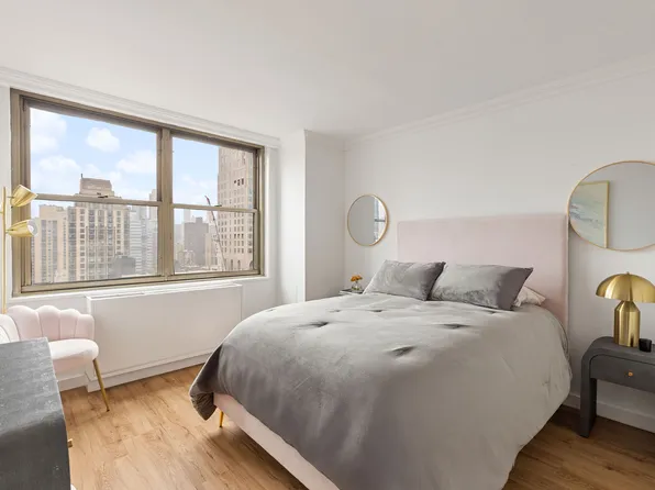 301 East 79th Street image 3 of 11