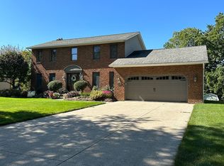 1178 Grovewood Dr, Tallmadge, OH 44278