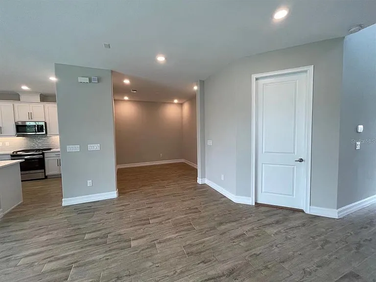 4612 Almada Ln — Photo 10