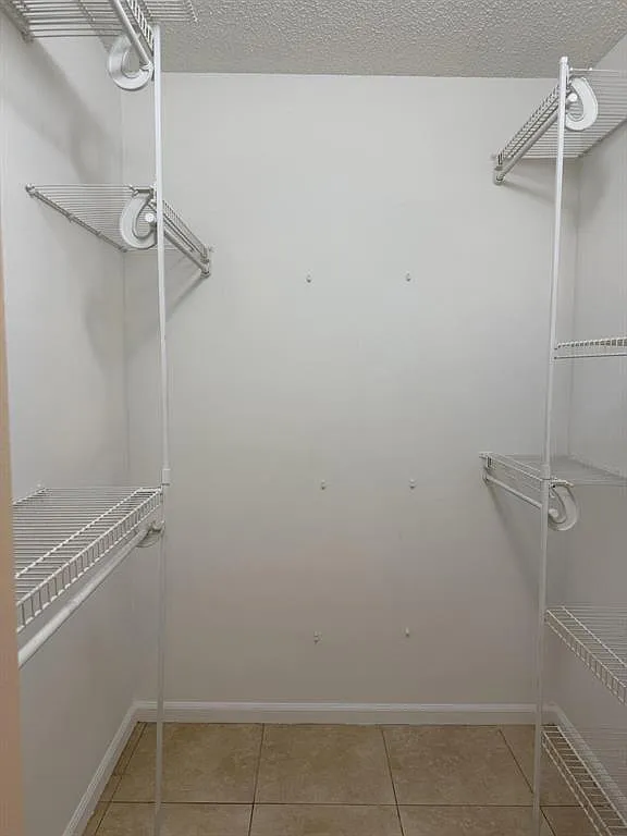 3 bed, 1212 sqft, $2,600 — Photo 2