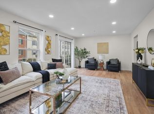 31 Krueger Ct, Newark City, NJ 07103