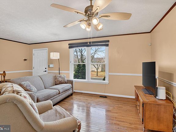 5th image of 7901 Delmont Station Rd