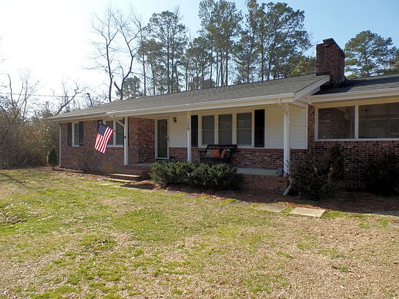 3rd image of 159 Poinsettia Dr
