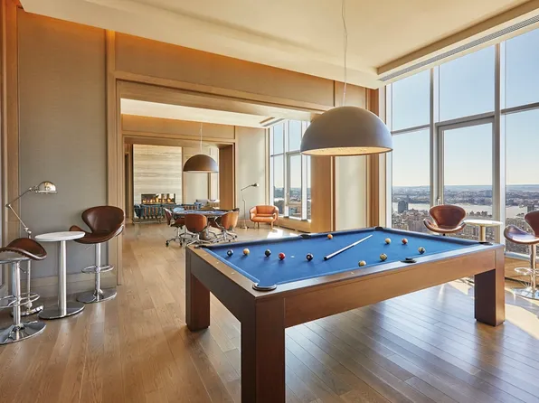 100 West 31st Street image 15 of 29