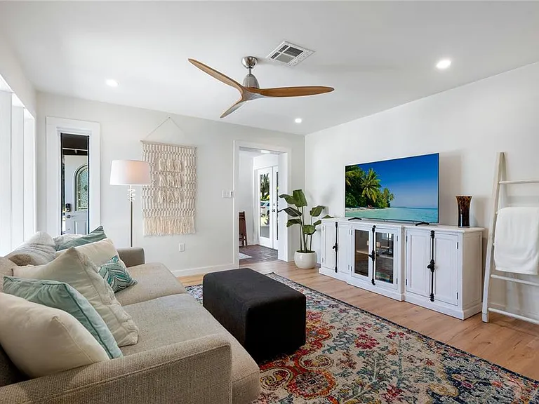2311 Waldemere St #A — Photo 5