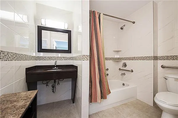 Sold by Bohemia Realty Group | media 19