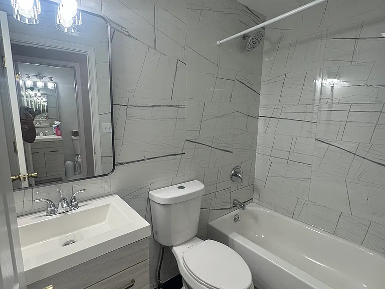 1621 W Oxford St #1 — Photo 2