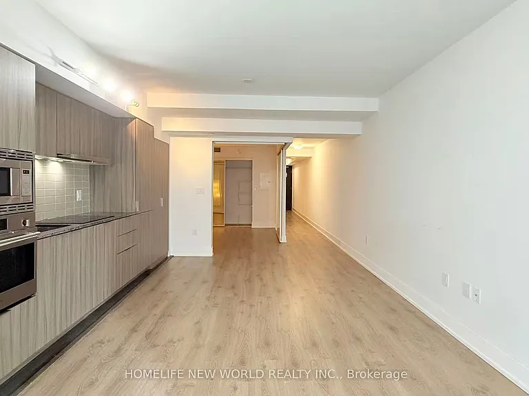 955 Bay St #814 — Photo 14