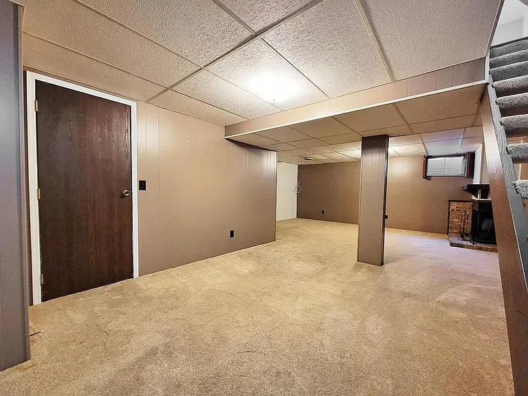 7519 Blackstone Ct — Photo 22