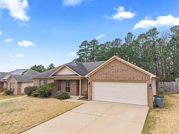 1815 Milburn Dr, Benton, AR 72015