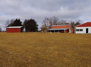 29573 Deerfield Ln, Warrenton, MO 63383