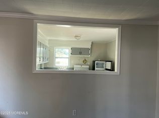 157 Kettle Creek Rd, Toms River, NJ 08753