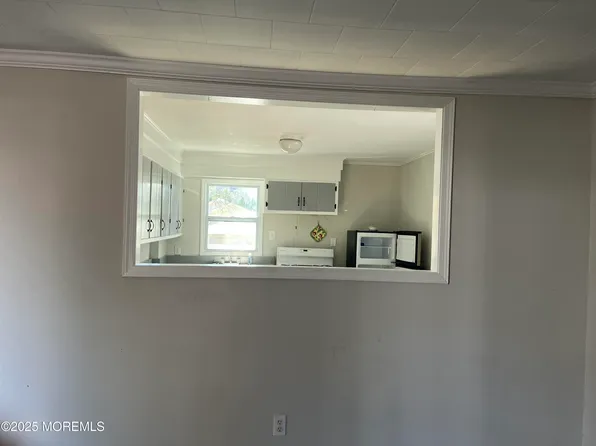 157 Kettle Creek Road, Toms River, NJ 08753