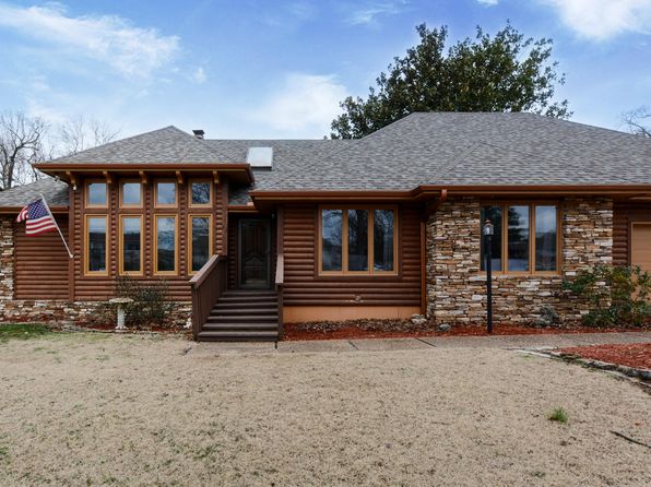 On Lake Taneycomo Branson Real Estate 15 Homes For Sale Zillow