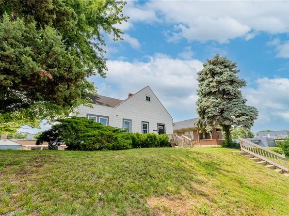 226 S 10th St, Kansas City, KS 66102