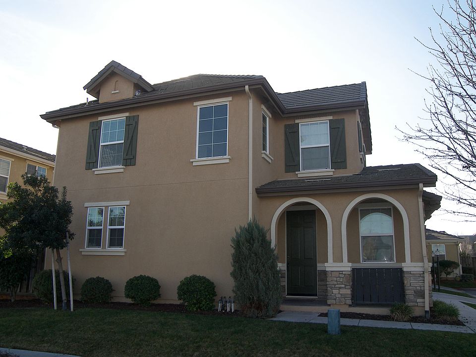 1st image of 17218 S Canyon Gate Ln