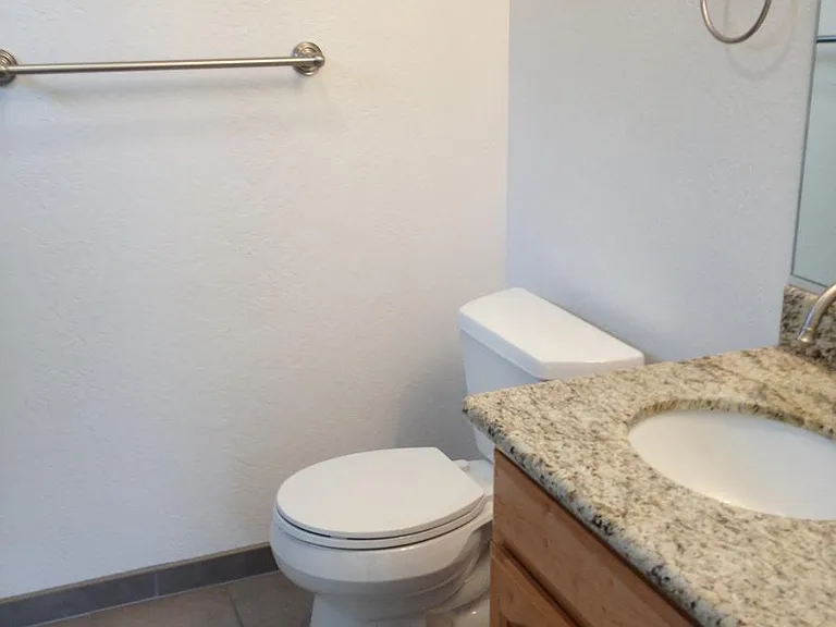 118 N Taaffe St — Photo 8