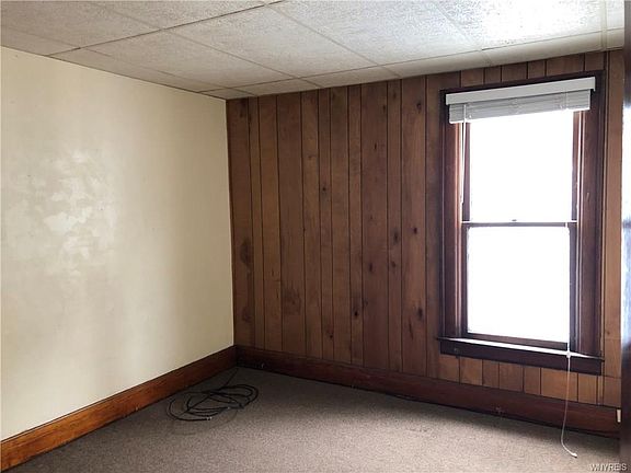 5th image of 94 Parkview Ave