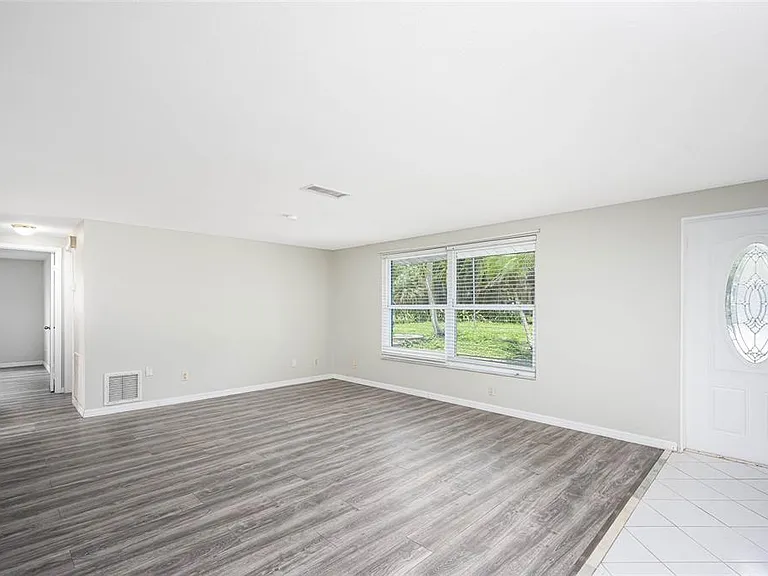 232 Pocono Trl E — Photo 9