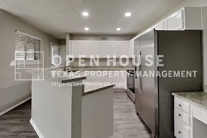 1247 Kings Creek Trl — Photo 5