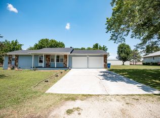 291 Michaels Dr, Hollister, MO 65672