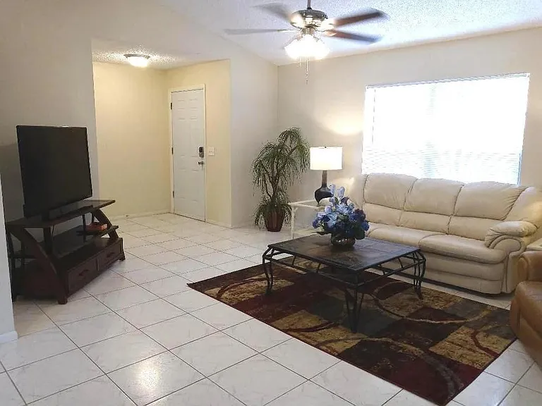 2837 Blossom Lake Dr — Photo 12