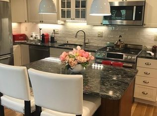 15 Kent Sq, Brookline, MA 02446