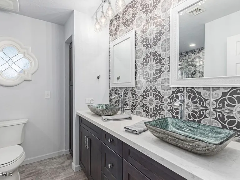 6030 E Winchcomb Dr — Photo 24