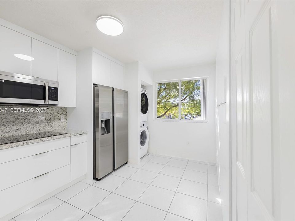 1st image of 7205 NW 173rd Dr APT 608-6