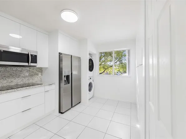 7205 NW 173rd Dr APT 608-6, Hialeah, FL 33015