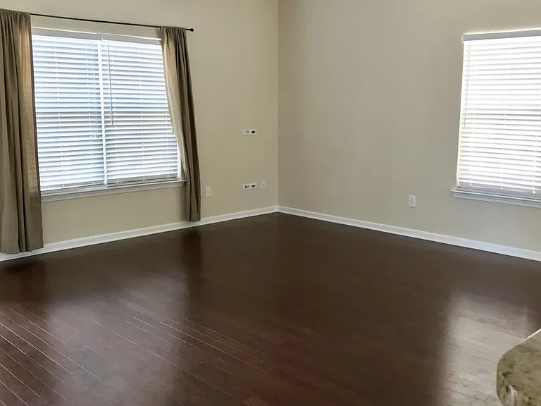 2041 Maybelles Ln — Photo 8