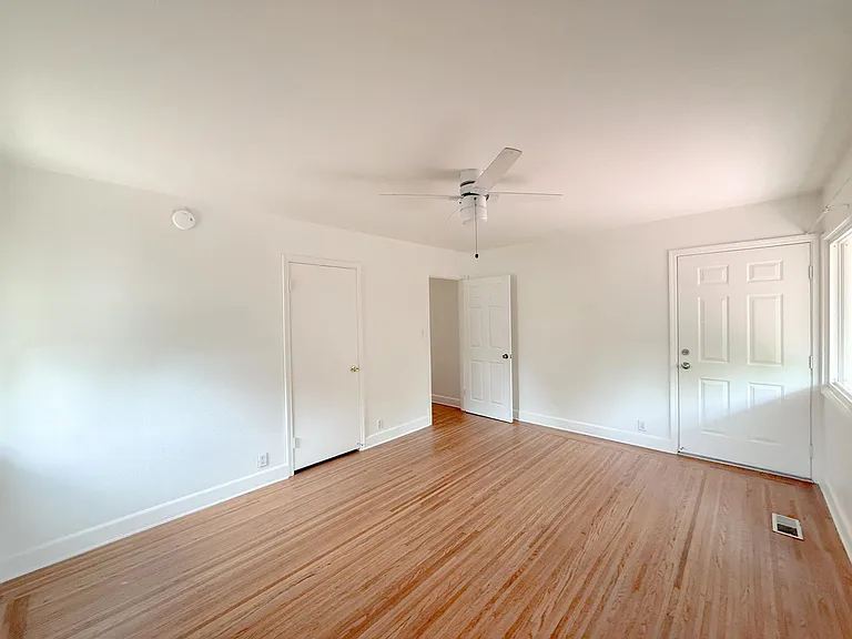 1226 Margery Ave — Photo 19
