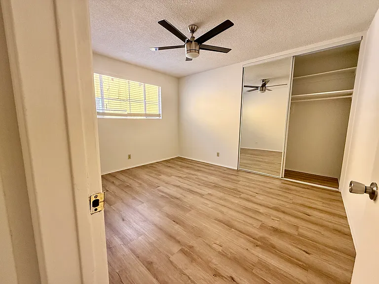 12002 Hart St #2 — Photo 18
