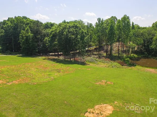 13490 Mullis Rd, Midland, NC 28107