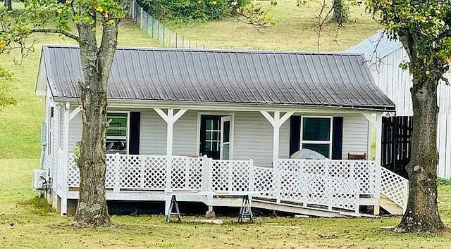 257 Greenfield Ln #B — Photo 1