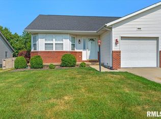 1202 Ptarmigan Dr, Chatham, IL 62629