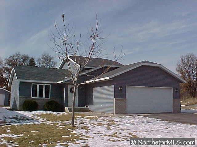 1st image of 425 13th Ave S