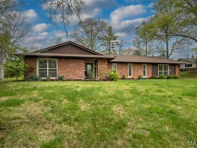 11 Steeple Hill Ln, Ballwin, MO, 63011