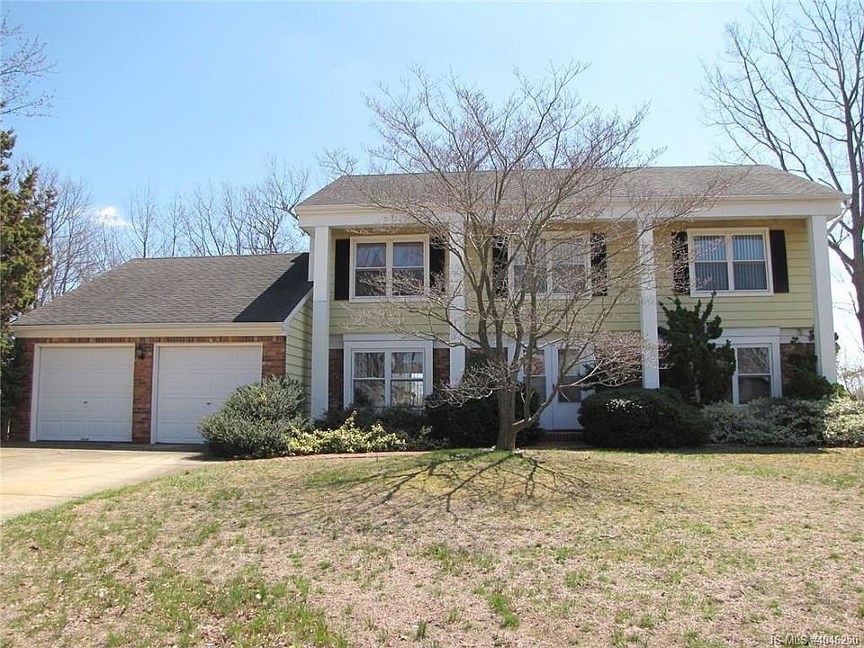1st image of 501 May Pink Dr