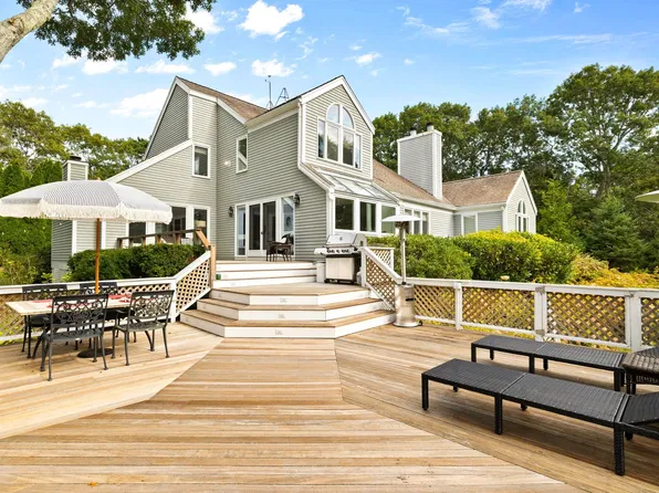 264 Hill And Plain Rd, East Falmouth, MA 02536